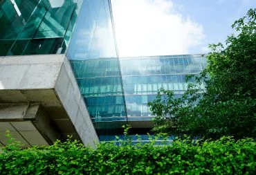 Industry waste – Sustainable waste disposal solutions for schools and educational institutions in Cardiff